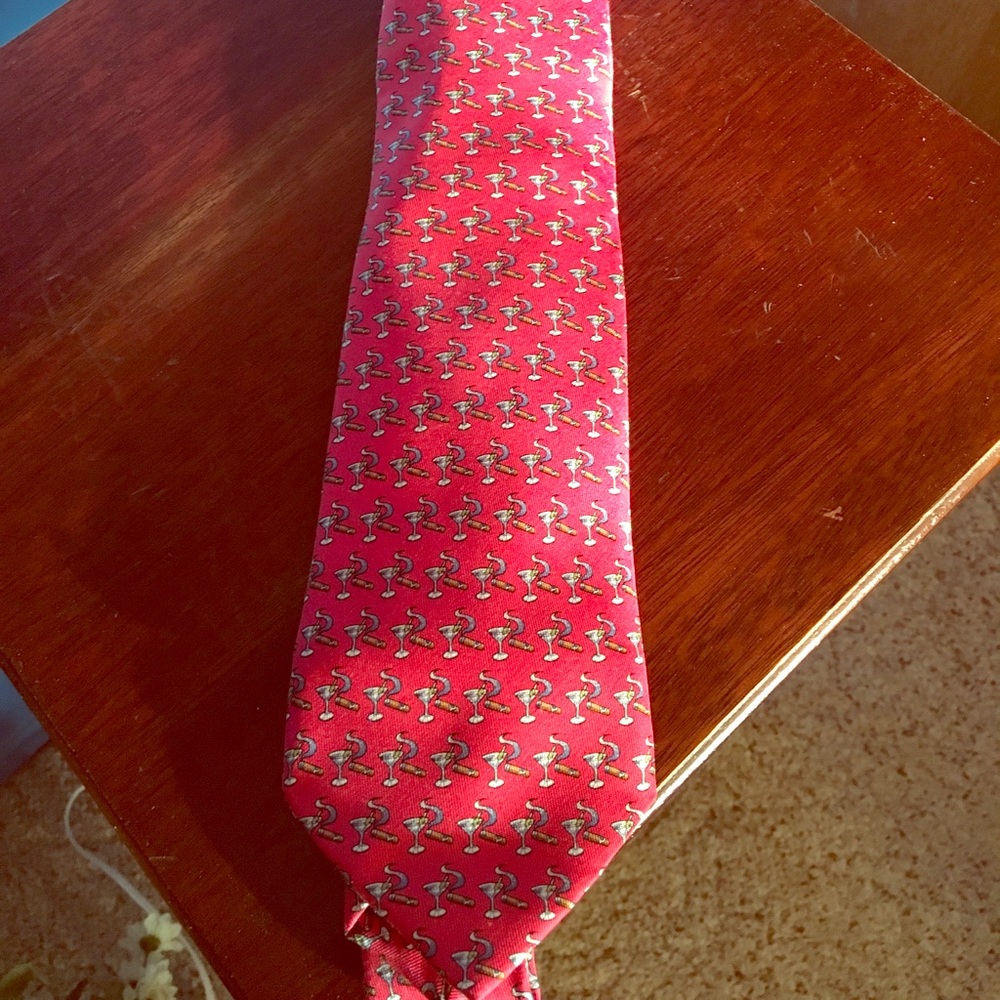 Vineyard Vines Tie